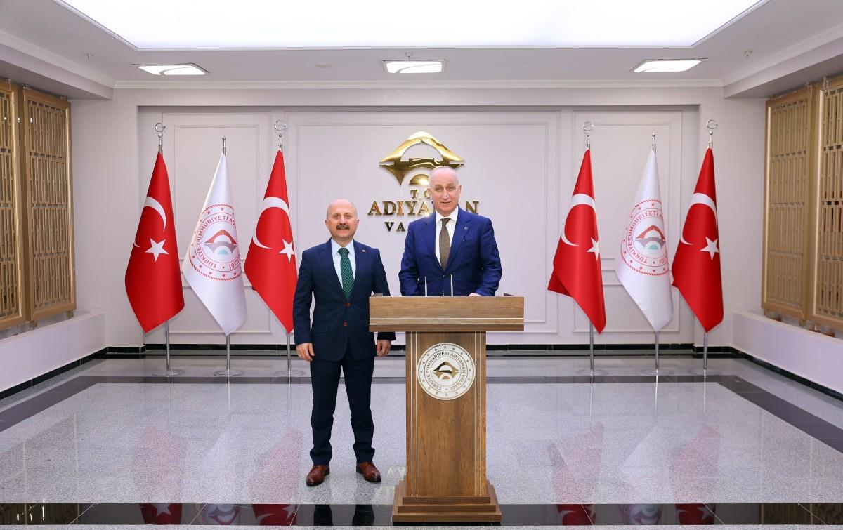 Çevre, Şehircilik ve İklim Değişikliği Bakan Yardımcısı ve TOKİ Başkanı Kura Çekimi için Adıyaman'da