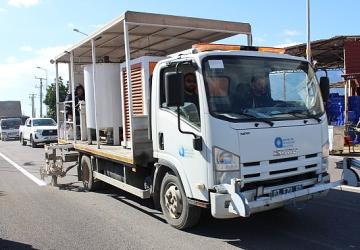 Büyükşehir Finike'nin ana arterlerini sıcak asfalt ile kaplıyor