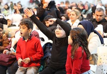 Büyükşehir'in İzmit'teki kardeşlik sofrası dolup taşıyor