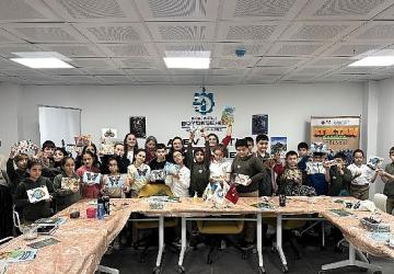 Atık malzemeleri sanata dönüştürdüler