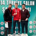 Milletvekili Özhan’dan Türkiye Şampiyonu Besnili atlet Mehmet Ervural’a tebrik mesajı