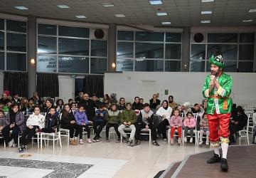 Ovaakça Karagöz ve Sihirbazlık Gösterisiyle Şenlendi