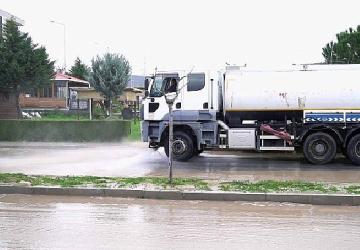 Aliağa Belediyesi Yağmur Sonrası Sahada