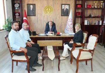 Hayata Destek Derneği temsilcilerinden Müdür Tosun’a ziyaret