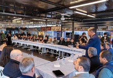 İzmir'de küçük ölçekli balıkçıya dayanışma eli