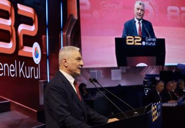 Ticaret Bakanı Bolat’tan ihracatta rekor açıklaması: ‘Günlük ihracat 2,4 milyar doları aştı’