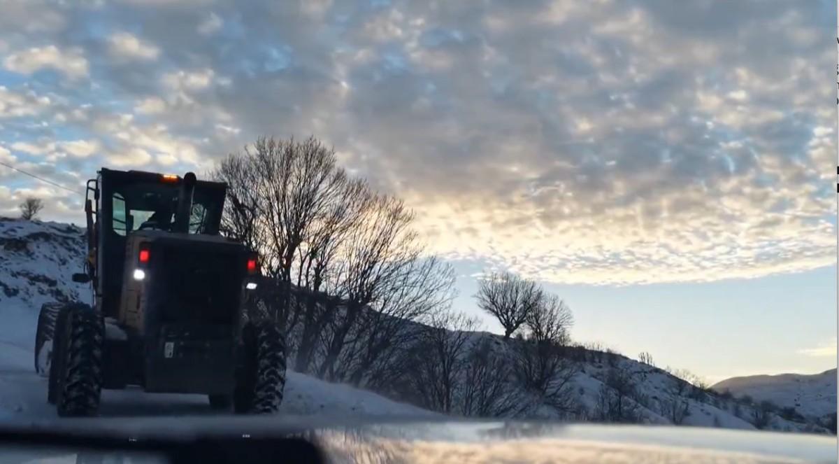 Adıyaman İl Özel İdaresi karla mücadelede çalışmalarını sürdürüyor