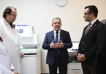 Üniversite Hastaneleri Arasında Bir İlk: NovaSeq 6000 DEÜ'de