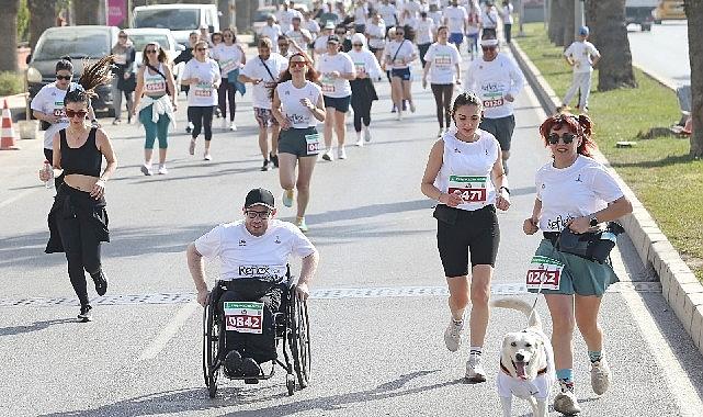 Karşıyaka tek yürek oldu, Zübeyde Anne'ye koştu!