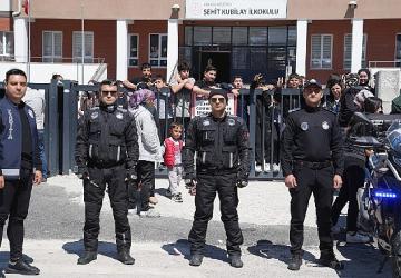 Keçiören zabıtasından öğrenci güvenliği için yoğun mesai