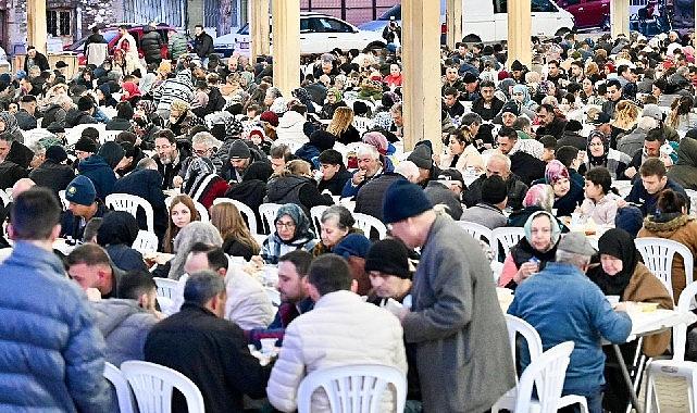 Büyükşehir'in İftar Sofrası Kırkağaç'ta Kuruldu