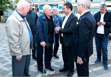 Başkan Erkan Aydın Vatandaşlarla Bayramlaştı
