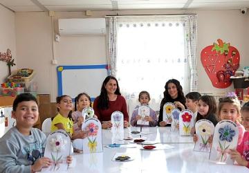 Didim'de Miniklerden Kadınlar Günü'ne Renkli Dokunuş