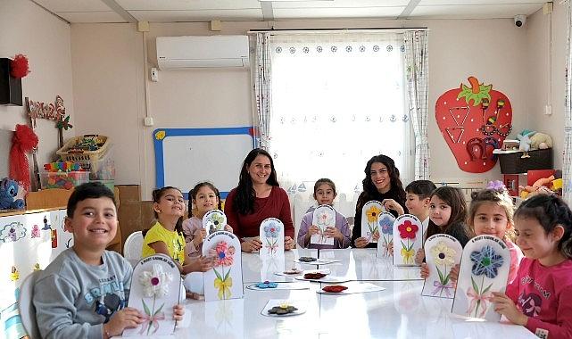 Didim'de Miniklerden Kadınlar Günü'ne Renkli Dokunuş