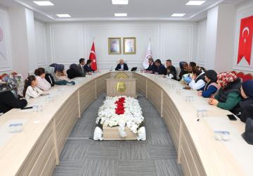 İş arayan vatandaşlar Vali Osman Varol ile görüştü