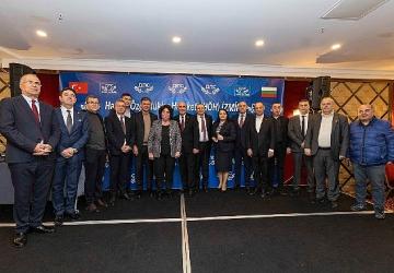 Başkan Tugay, Bulgaristan göçmenleriyle iftarda birlik mesajı verdi