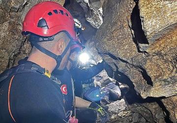Selçuk'ta mağarada 9 saatlik kurtarma seferberliği