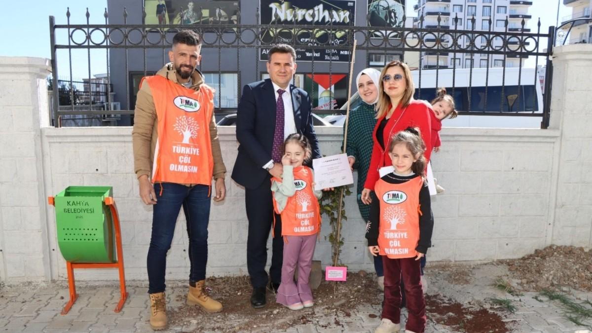 Kahta’da Kardelenler Anaokulu’nda Dünya Kadınlar Günü’ne özel fidan dikimi