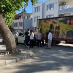 ADIYAMAN (PHA) - Gülbahar SÜNGÜ - Adıyaman Merkezde meşrubat yüklü bir kamyon ile otomobilin çarpıştığı trafik kazasında şans eseri yaralanan olmazken, araçlarda maddi hasar meydana geldi.
