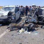 ADIYAMAN (PHA) - Mustafa TEKİN - Adıyaman’ın Samsat ilçesinde otomobil ile hafif ticari aracın çarpışması sonucu meydana gelen kazada hayatını kaybedenlerin sayısı 4’e yükseldi.
