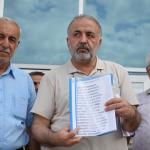 ADIYAMAN (PHA) - Mustafa TEKİN - Adıyaman’da kavurucu yaz sıcaklıklarının etkisini gösterdiği günlerde, Alitaşı Mahallesi’nin Çimen Küme Evleri’nde iki aydır süren su kesintisi mahalle sakinlerini isyan noktasına getirdi...