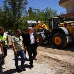 ADIYAMAN (PHA) - Mustafa KAMIŞ - Kahta Belediyesi, ilçede yaşanan yol ve altyapı sorunlarına kalıcı çözümler üretmek amacıyla çalışmalarını sürdürüyor.