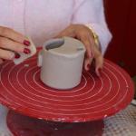 ADIYAMAN (PERRE) - Berfin GÜRBÜZ- Sibel TURAN-Öğretmenlikten çini ve seramik ustalığına uzanan yolculuğuyla dikkat çeken iş kadını ve yazar Nazan Taştan Yapıcı, deprem sonrası hobisini nasıl mesleğe dönüştürdüğünü, giriş...