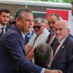 ANKARA (PHA) - Şeriban ÖZÇAKMAK - Cumhuriyet Halk Partisi (CHP) Genel Başkanı Özgür Özel, “Terörsüz Türkiye” süreci kapsamında Meclis’te kurulan Milli Dayanışma, Kardeşlik ve Demokrasi Komisyonu’nun üçüncü toplantısı önc...