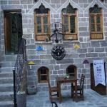 DİYARBAKIR (PERRE) - Murat KAYIŞ - Diyarbakır'da kurulan Şuâra Kitap Atölyesi, edebiyatseverleri kitapların kalbine doğru bir yolculuğa çıkarıyor.