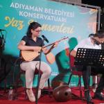ADIYAMAN (PHA) - Şeriban ÖZÇAKMAK - Adıyaman Belediyesi Kültür ve Sosyal İşler Müdürlüğü tarafından düzenlenen yaz konserleri, Fortuna Sosyal Tesisleri’nde gerçekleştirildi.