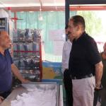 MALATYA (PHA) - Malatya Esnaf ve Sanatkarlar Odaları Birliği (MESOB) Başkanı Şevket Keskin, Yeşilyurt ilçesinin Dilek Mahallesi'nde iş yerlerinde esnaflarla bir araya gelerek onların sorunlarını ve taleplerini dinledi.