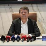 ADIYAMAN (PHA) - Adıyaman Belediye Başkanı Abdurrahman Tutdere, kentteki acil su sorunları, içme suyu şebekesi yenileme çalışmaları ve gelecekteki su temini planlarına ilişkin kapsamlı bir basın bilgilendirmesi yaptı.