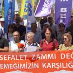 ADIYAMAN (PHA) - Kamu Emekçileri Sendikaları Konfederasyonu (KESK), hükümetin 8’inci dönem toplu sözleşme görüşmelerinde sunduğu zam teklifini yetersiz bulduklarını açıklayarak Türkiye genelinde iş bırakma eylemi gerçekl...