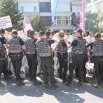 ANKARA (PHA) - Murat KAYIŞ - Kamu Emekçileri Sendikaları Konfederasyonu (KESK), İsrail’in Gazze’de sürdürdüğü saldırıları ve Birleşmiş Milletler’in (BM) raporlarına yansıyan kıtlık gerçeğini protesto etmek için İsrail Bü...
