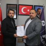 ADIYAMAN (PHA) - Mustafa TEKİN - Anahtar Parti Adıyaman İl Başkanı Emircan Ahmet Alsan, Perre Haber Ajansı’na yaptığı açıklamada, PKK’nın Süleymaniye’de düzenlediği silah bırakma törenini, Abdullah Öcalan’ın süreçteki ro...