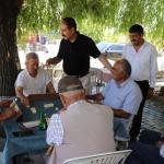 MALATYA (PHA) - Malatya Esnaf ve Sanatkarlar Odaları Birliği (MESOB) Başkanı Şevket Keskin, Yeşilyurt ilçesinin Dilek Mahallesi'nde iş yerlerinde esnaflarla bir araya gelerek onların sorunlarını ve taleplerini dinledi.