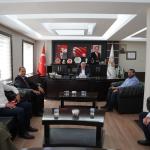 ADIYAMAN (PHA) - Kâhta Belediyesi, personelinin ekonomik refahını artırmak amacıyla banka maaş promosyonu için gerçekleştirdiği ihale sonucunda banka ile anlaşmaya vardı.