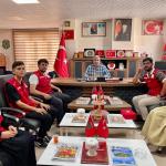 ADIYAMAN (PHA) - Murat KAYIŞ - Türk Kızılay Adıyaman İl Merkezi Başkanlığı Başkan Yardımcısı Ahmet Rençber ve Genç Kızılay Adıyaman ekibi, Harp Malulü Gaziler, Şehit Dul ve Yetimleri Derneği Adıyaman Şubesi’ni ziyaret et...