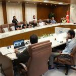 ADIYAMAN (PHA) - Adıyaman Belediye Başkanı Abdurrahman Tutdere, kentteki acil su sorunları, içme suyu şebekesi yenileme çalışmaları ve gelecekteki su temini planlarına ilişkin kapsamlı bir basın bilgilendirmesi yaptı.