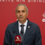 ANKARA (PHA) - Gülbahar SÜNGÜ - CHP Genel Başkan Yardımcısı Suat Özçağdaş, partisinin genel merkezinde düzenlediği basın toplantısında 2025 YKS sonuçlarını değerlendirerek iktidarın eğitim politikalarını sert sözlerle el...