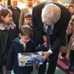 ADIYAMAN (PERRE) - Şeriban ÖZÇAKMAK - Kahta Belediye Başkanı Mehmet Can Hallaç, Ramazan Çarşısı etkinlikleri sırasında gençler ve çocukların sürpriz doğum günü kutlamasıyla duygusal anlar yaşadı.