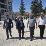 ADIYAMAN (PHA) - Fatma Didar YILDIRIM -| AK Parti Adıyaman Milletvekili Hüseyin Özhan, Besni’de yapımı devam eden yatırımları yerinde inceledi.