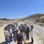 ADIYAMAN (PHA) - Fatma Didar YILDIRIM -| AK Parti Adıyaman Milletvekili Hüseyin Özhan, Besni’de yapımı devam eden yatırımları yerinde inceledi.