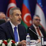 ANKARA (PHA) - Şeriban ÖZÇAKMAK - Dışişleri Bakanı Hakan Fidan, Suriye Dışişleri Bakanı Esad Hasan Şeybani ile Ankara’da yaptığı görüşmenin ardından düzenlenen ortak basın toplantısında Suriye’deki gelişmelere ilişkin de...
