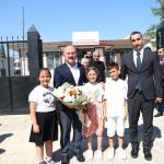 ADIYAMAN (PHA) - Adıyaman’ın Samsat ilçesinde yapımı tamamlanan ve hizmete sunulan Samsat Halk Kütüphanesi, düzenlenen ziyaret programıyla kamuoyuna tanıtıldı.