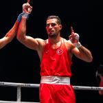 ŞANLIURFA (PERRE) - Şeriban ÖZÇAKMAK -Milli boksör Emrah Yaşar, Worldboxing Dünya Boks Birliği'nin 2025 dünya sıralamasında büyükler kategorisinde ilk 5'e girerek önemli bir başarıya imza attı.