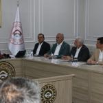 ADIYAMAN (PHA) - Tarım ve Orman Bakanı İbrahim Yumaklı, bir dizi ziyaret ve tören kapsamında geldiği Adıyaman’da, Valilik Toplantı Salonu’nda düzenlenen “Adıyaman Tarım-Orman Sektör Toplantısı”nda bölgedeki üreticiler, ç...