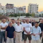 ADIYAMAN (PHA) - Mustafa TEKİN- Adıyaman’da, 6 Şubat 2023’teki Kahramanmaraş merkezli depremlerde ağır hasar gören Manas Evleri Uygur Sitesi’nde yaşayan 284 hak sahibi, belediyenin aldığı ifraz kararına tepki gösterdi.