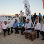 ADIYAMAN (PHA) - Mustafa KAMIŞ – Kahta Belediyesi Gençlik Meclisi tarafından “Güçlü Kahta, Güçlü Gençlik ile Mümkün” sloganıyla düzenlenen Kariyer ve Gençlik Buluşmaları, tarihi Cendere Köprüsü’nde gerçekleştirildi.