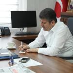 ADIYAMAN (PHA) - Adıyaman Belediye Başkanı Abdurrahman Tutdere, sabah saatlerinde evine düzenlenen baskınla polis ekipleri tarafından gözaltına alındı.
